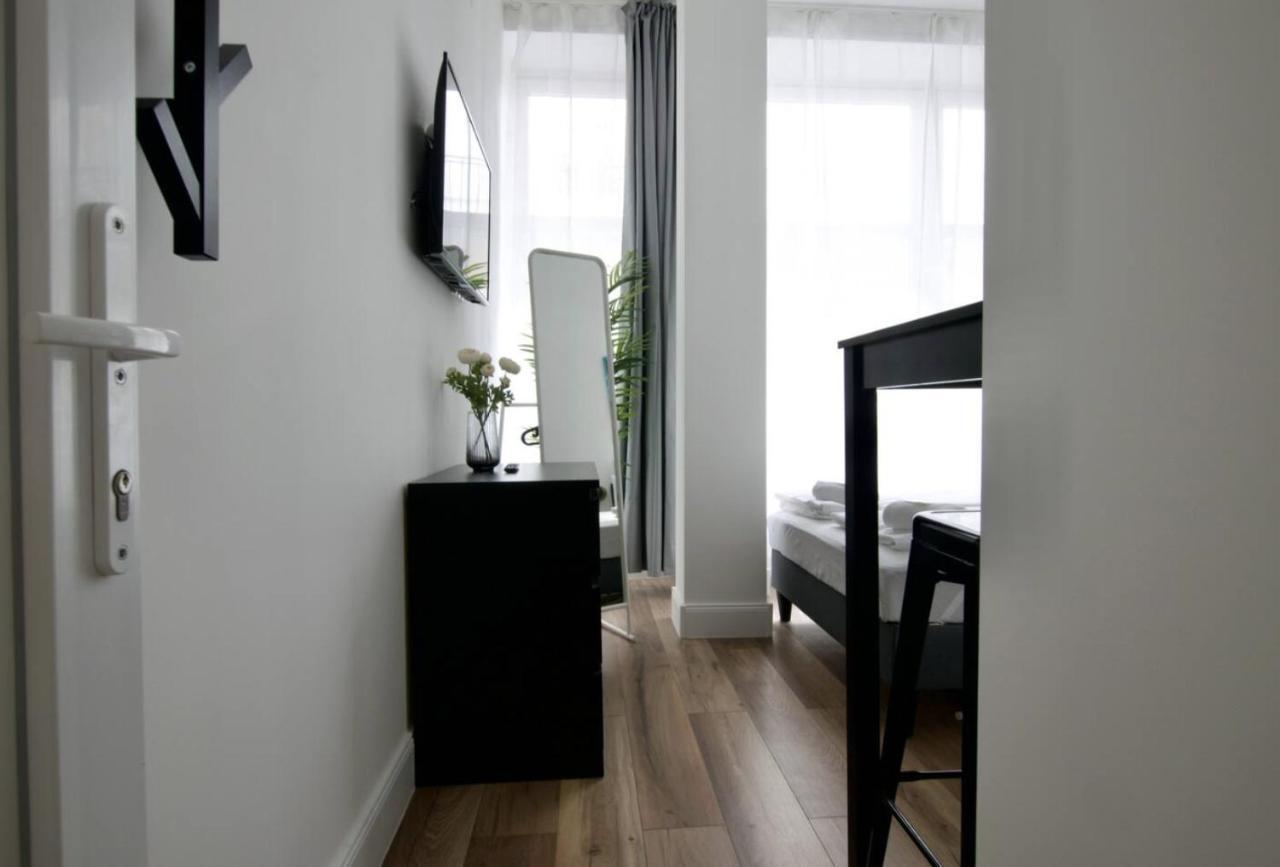 Studio Apartments By Hi5- Apartment In Downtown Budapest Exterior photo