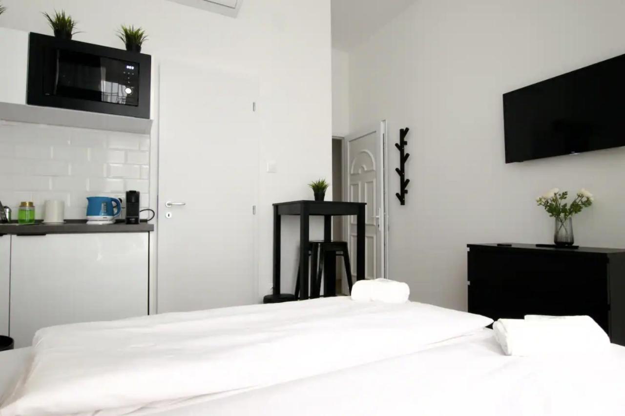 Studio Apartments By Hi5- Apartment In Downtown Budapest Exterior photo